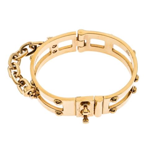 louis vuitton lock me cuff